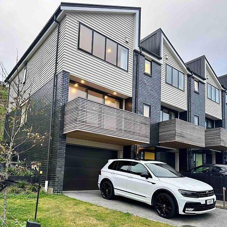 Whitby Townhouse Villa Porirua Exterior foto